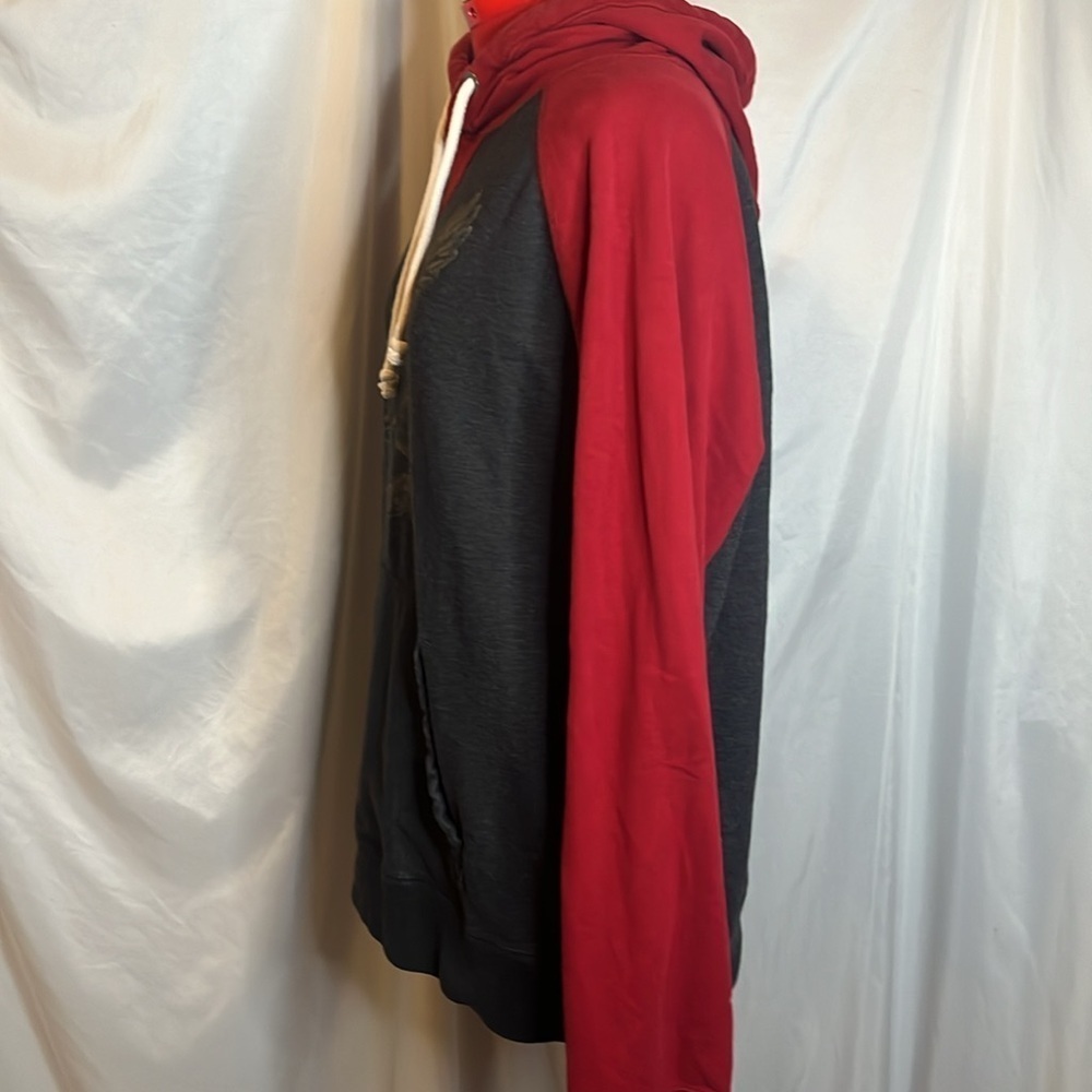 MM192 American eagle outfitters two tone screen printed hoodie - Picture 7 of 10